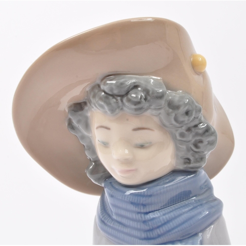 9 - Nao - 02001885 'Don't Wake Us Up' - an original Nao Hand Crafted Porcelain statue / figurine. Made I... 