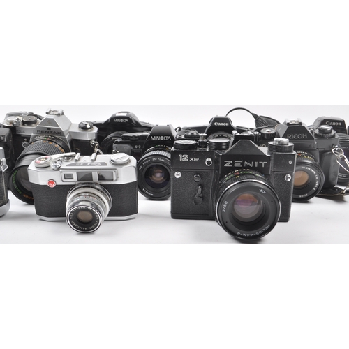 281 - A collection of 12x vintage 35mm film cameras. Models are: Carl Zeiss Jena 1 - lens 50mm f2.8, Penta... 