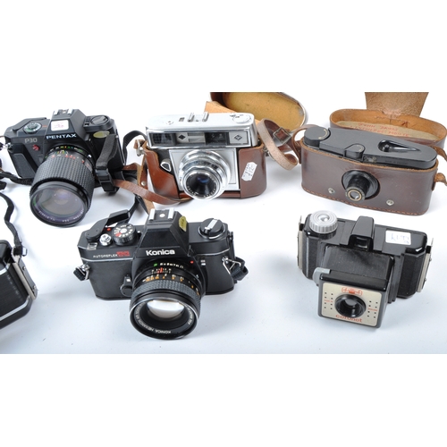 291 - A mixed collection of 10 x vintage film cameras. Models are: Knoica Autoreflex TC - Lens 50mm f1.7, ... 