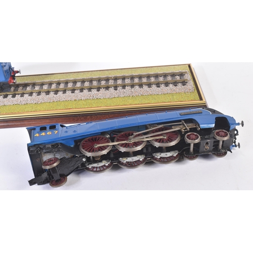 100 - A kit built O gauge model railway trainset locomotive engine. The loco being a 4-6-2 LNER ' Wild Swa... 