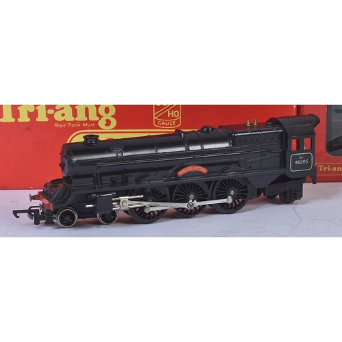 121 - A collection of x4 vintage Triang / Tri-ang Hornby OO gauge model railway trainset locomotive engine... 