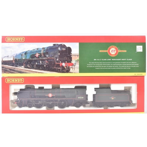 128 - An original Hornby OO gauge model railway trainset locomotive set No. R2168 British Railways 4-6-2 M... 