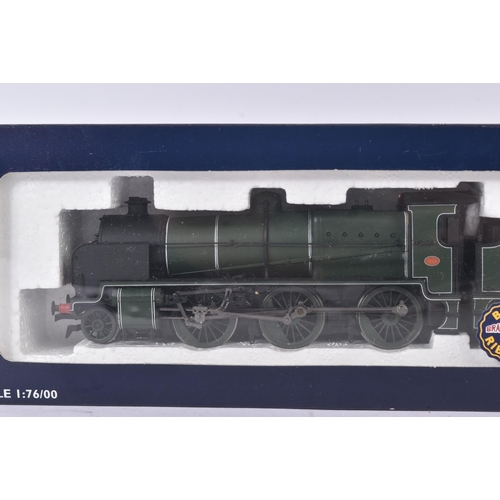 149 - An original Bachmann made Branch Line OO gauge model railway trainset locomotive engine No. 32-153 N... 