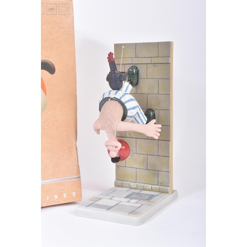 151 - Wallace & Gromit - Robert Harrop - WG10 ' Wallace & Feathers Mcgraw - The Wrong Trousers '. Limited ... 