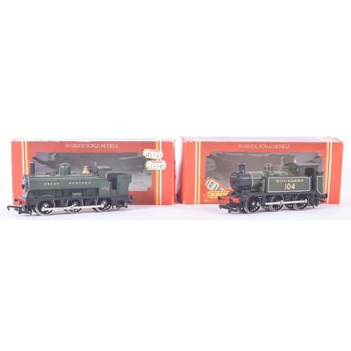 171 - Two vintage Hornby OO gauge model railway trainset locomotive engines comprising; R261 Southern Rail... 