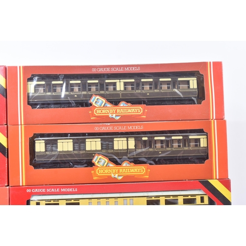 177 - A collection of x8 vintage Hornby OO gauge model railway trainset locomotive rolling stock coaches /... 