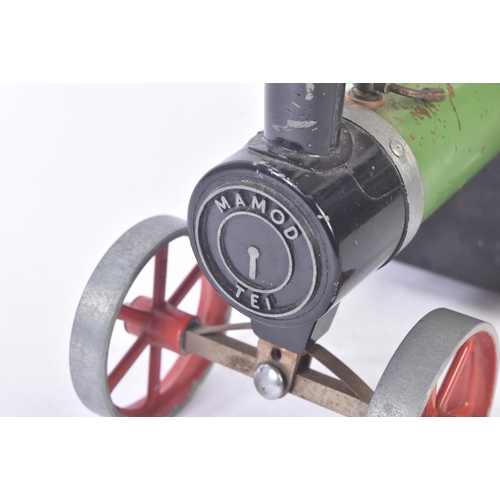 178 - A vintage 1960s Mamod live steam tinplate model TE1 / T.E.1 Traction Engine. A solid fuel example wi... 