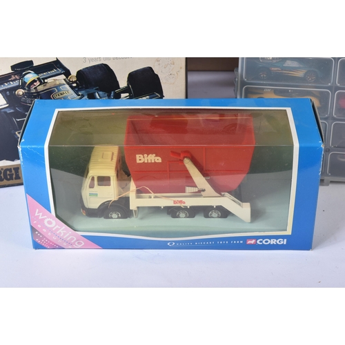 196 - A large collection of assorted diecast model cars of various scales and makers to include; Corgi 1/1... 