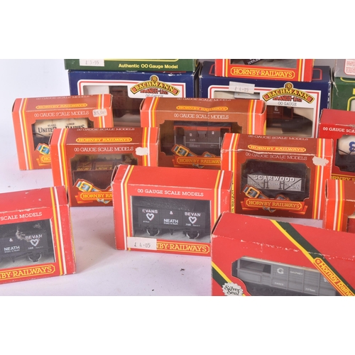 229 - A collection of assorted OO gauge model railway trainset locomotive rolling stock wagons. Boxed exam... 