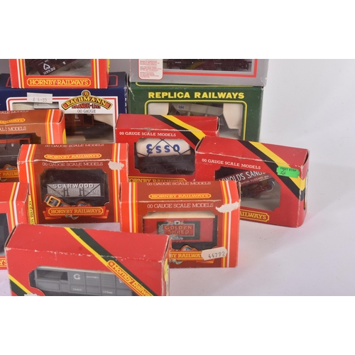 229 - A collection of assorted OO gauge model railway trainset locomotive rolling stock wagons. Boxed exam... 