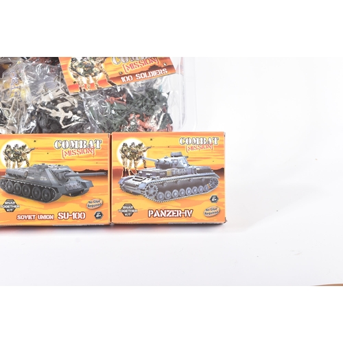 286 - A collection of assorted plastic model kits and table top wargaming figures of military and combat i... 