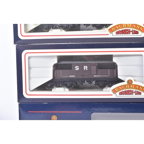 306 - A collection of Bachmann made Branch Line OO gauge model railway trainset locomotive rolling stock c... 