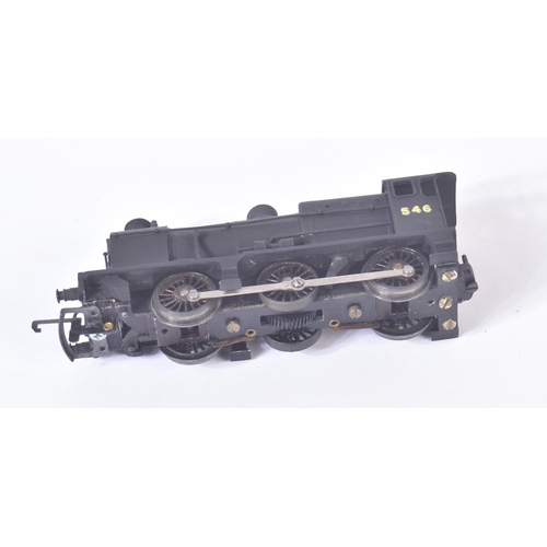 307 - Two kit built Wills Finecast OO gauge model railway trainset locomotive engines comprising; Southern... 