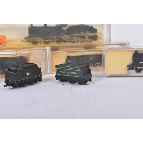 318 - A collection of assorted N gauge model railway trainset locomotive engines to include; Lima Class 31... 