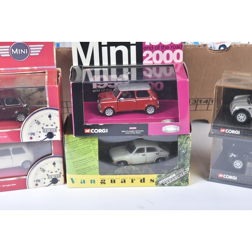 319 - A collection of assorted boxed diecast model cars and other vehicles of various scales and makers. E... 