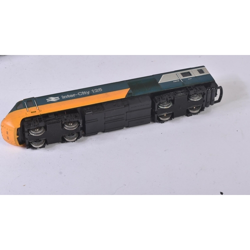 324 - A collection of assorted Hornby OO gauge model railway trainset diesel locomotive engines comprising... 