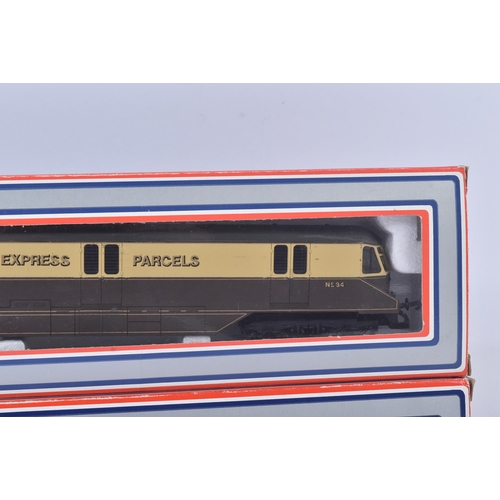 328 - Two Lima made OO gauge model railway diesel trainset locomotive engines comprising 205132 GWR Diesel... 