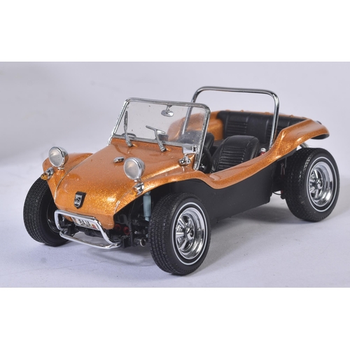 335 - An original Franklin Mint 1/24 scale diecast model of The Meyers Manx Dune Buggy. The model appearin... 