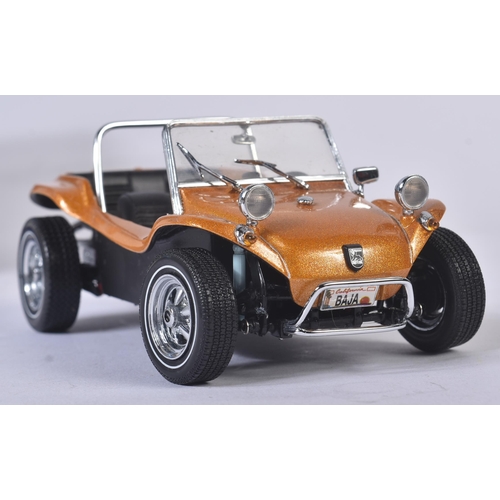 335 - An original Franklin Mint 1/24 scale diecast model of The Meyers Manx Dune Buggy. The model appearin... 