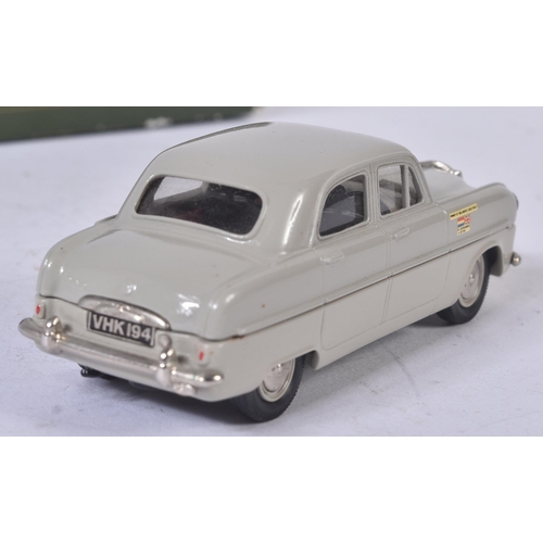 344 - An original Lansdowne / Brooklin Models 1/43 scale boxed diecast model No. LDM7X Ford Zephyr Six Mon... 