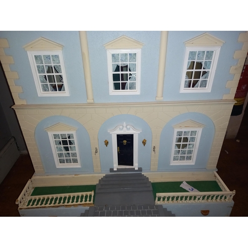 348 - Doll's House - Georgian Manor House - a Georgian style dolls house in the form of a large Georgian m... 