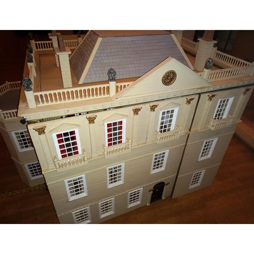 349 - Doll's House - LARGE Georgian Manor House - an exceptional Georgian style large dolls house. Featuri... 