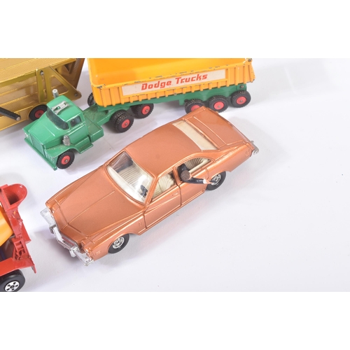 371 - A collection of assorted vintage diecast model cars, trucks and haulage vehicles. Largely Lesney mad... 