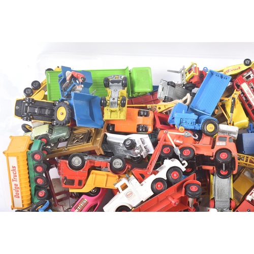 371 - A collection of assorted vintage diecast model cars, trucks and haulage vehicles. Largely Lesney mad... 