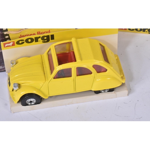 377 - A collection of vintage Corgi / Corgi Toys boxed diecast model cars and other vehicles comprising; 1... 