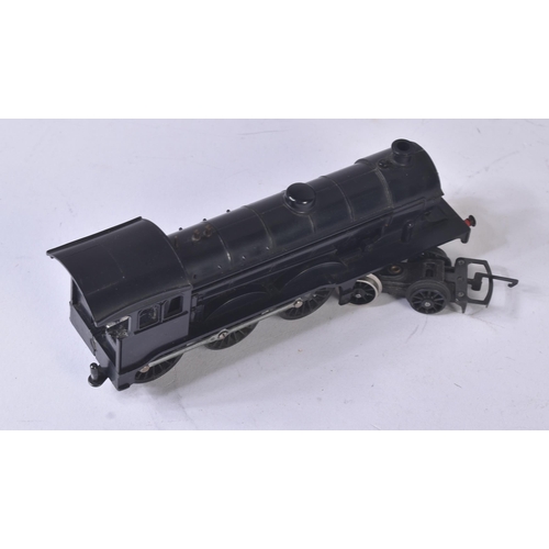 398 - A collection of assorted OO gauge model railway trainset locomotive engines. Largely Hornby examples... 