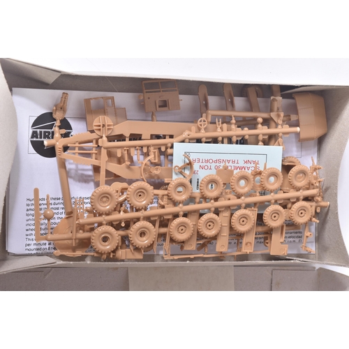 401 - A collection of assorted plastic model kits of military and aviation interest to include; Airfix 1/7... 