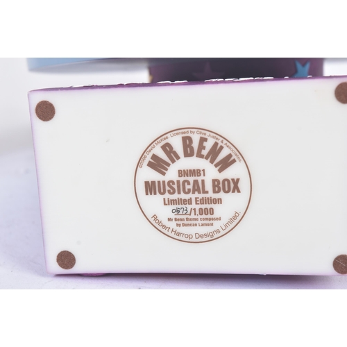 410 - Mr Benn - Robert Harrop - BNMB1 ' Musical Box '. Limited to 1000. Highly detailed resin figure / sta... 