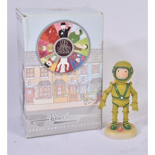 414 - Mr Benn - Robert Harrop - BN03 ' The Spaceman '. Highly detailed resin figure / statue from the clas... 