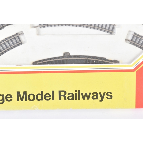 42 - An original vintage Hornby Minitrix N gauge model railway trainset locomotive set No. 101 Goods Set.... 