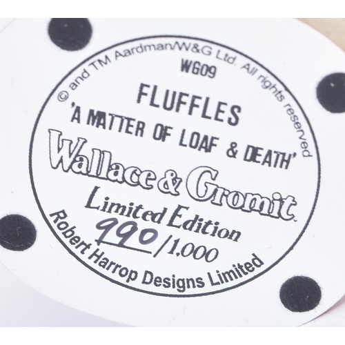 422 - Wallace & Gromit - Robert Harrop - WG09 ' Fluffles - A Matter Of Loaf & Death '. Limited to 1000. Hi... 