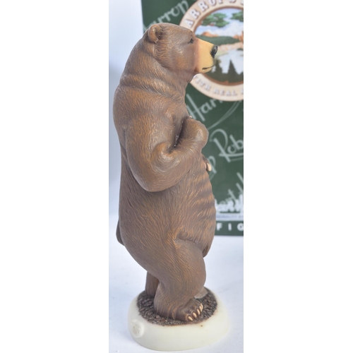 425 - Harrop's Bears - Robert Harrop – a collection of x 2 statues / figurines. 2 x Harrop's Bears to incl... 