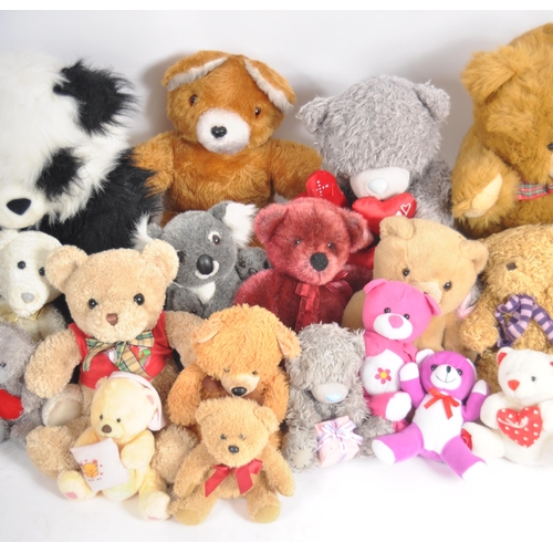 452 - Teddy Bears - a collection of x 18 assorted teddy bears / plush toys to include: Fraser Bear, A&A, M... 