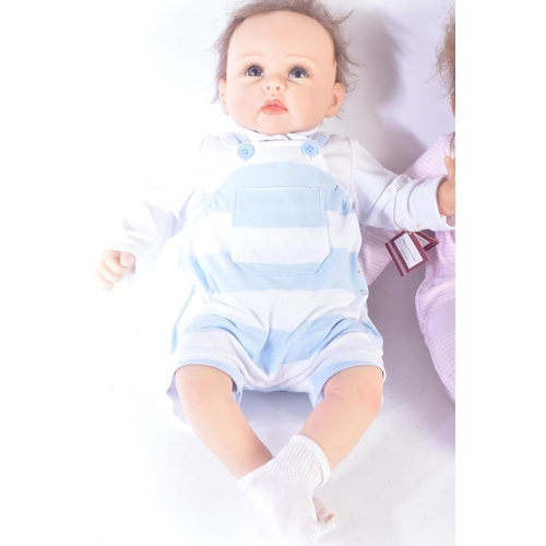 487 - Dolls - Ashton Drake - a collection of x3 'lifelike' baby dolls (likely) by Ashton Drake. Includes; ... 