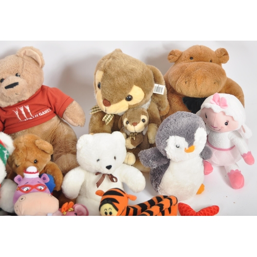 492 - Teddy Bears - a collection of x 36 assorted teddy bears / plush toys to include: Manchester, WmW, R&... 