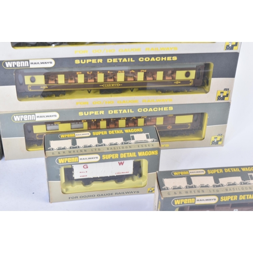 62 - A collection of assorted Wrenn Railways OO gauge model railway trainset locomotive rolling stock / c... 