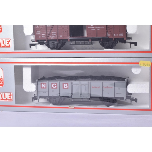 67 - A collection of Lima O gauge model railway rolling stock wagons comprising; 16T Mineral Wagon Kendal... 