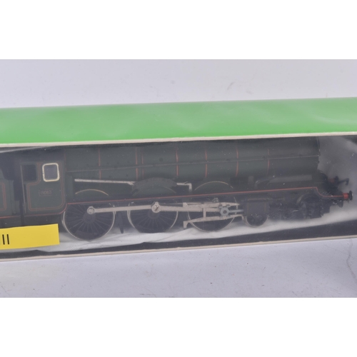 71 - Two Hornby OO gauge model railway trainset locomotive engines comprising; R78 King Class 4-6-0 'King... 