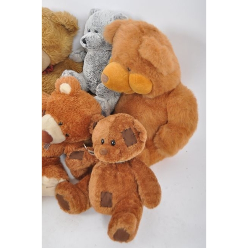 90 - Teddy Bears - a collection of x 14 assorted teddy bears / plush toys to include: Chilly, Me to You, ... 