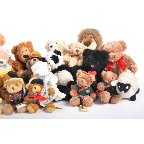 260 - Teddy Bears - a collection of x 18 assorted teddy bears / plush toys to include: Chad Valley, Keel, ... 