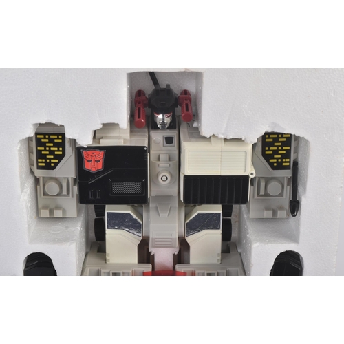 505 - Transformers - an original vintage 1980s Hasbro made G1 Transformers / The Trans Formers boxed actio... 