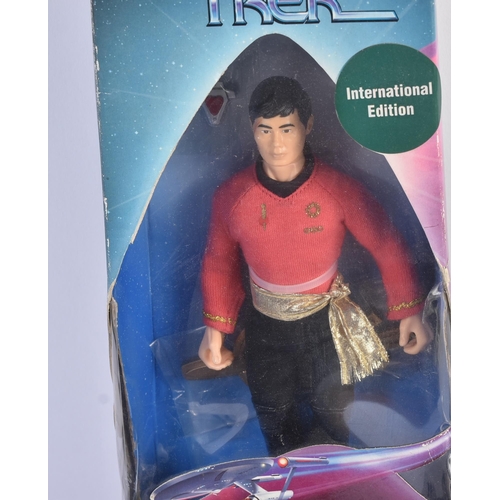 568 - Star Trek - Playmates - a collection of assorted Star Trek Playmates made action figures and playset... 