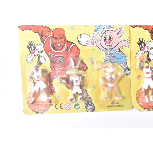 635 - Space Jam - a large collection of vintage 1990s ' Planet Jam ' ( Space Jam ) carded action figures. ... 