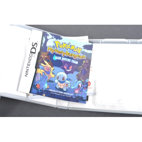 679 - Retro Gaming - Game Boy & Nintendo DS - a collection of three original Pokémon handheld video games ... 