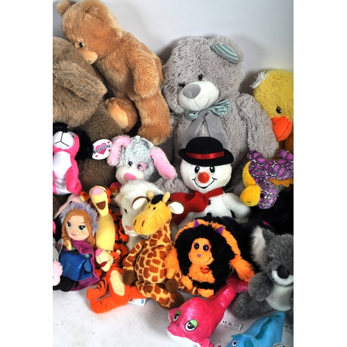 360 - Teddy Bears - a collection of x 25 assorted teddy bears / plush toys to include: A&A, Build a Bear, ... 