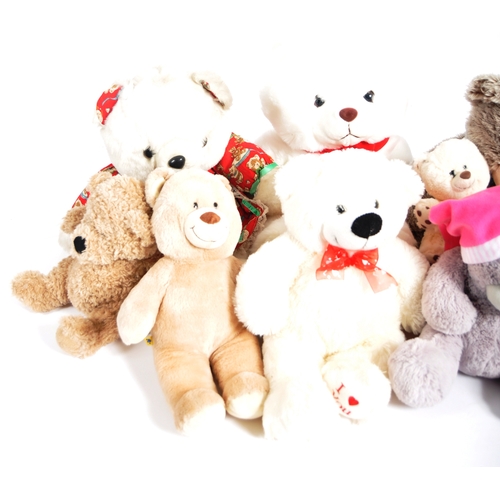 287 - Teddy Bears - a collection of x 10 assorted teddy bears / plush toys to include: PMS, Build a Bear, ... 